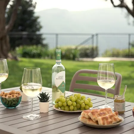 Apartament Serena By Vayadu Finale Ligure
